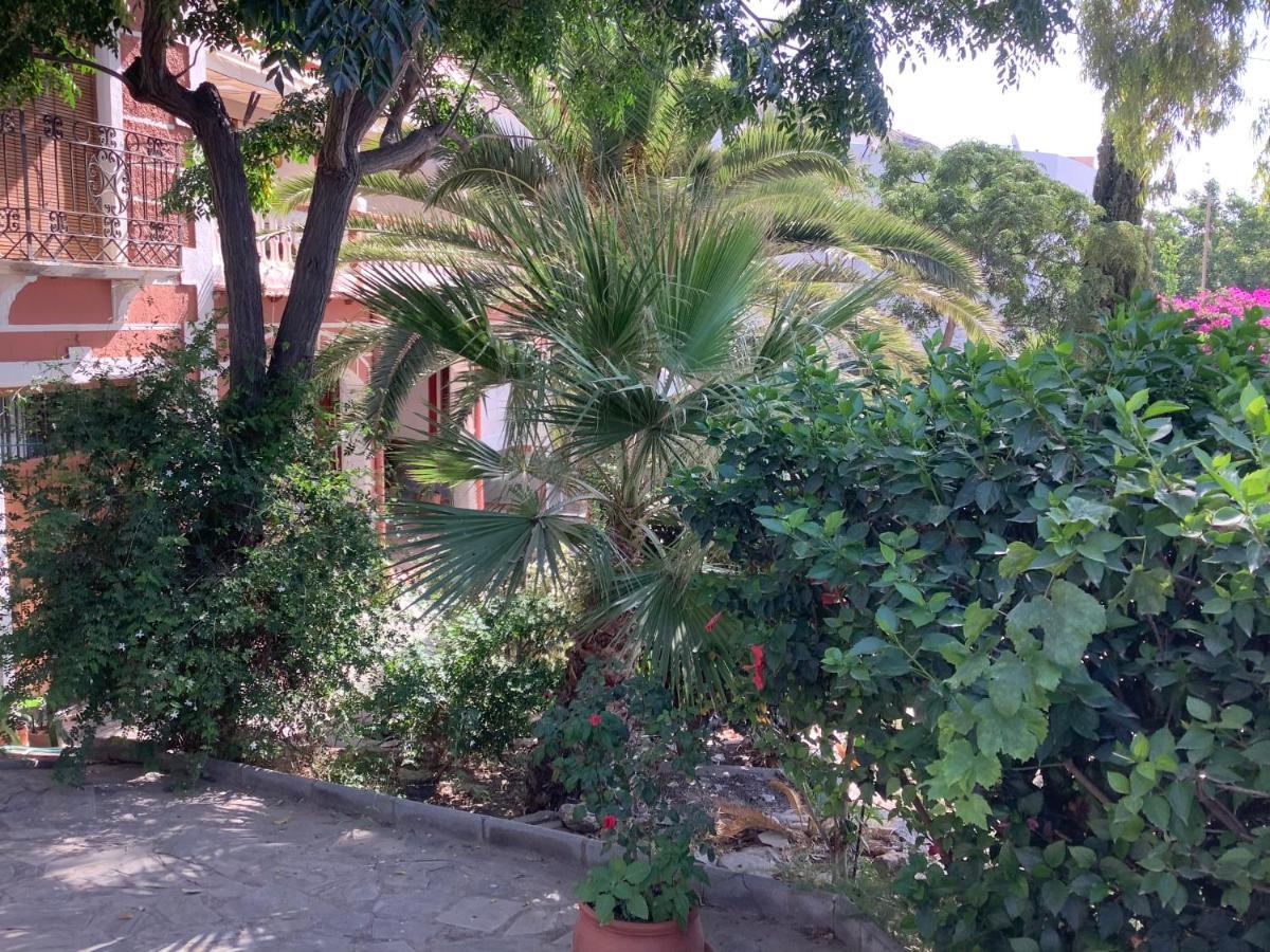 Cortijo De La Fuente Apartment Albunol Екстериор снимка